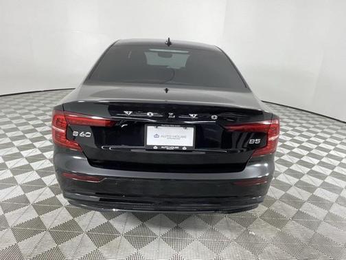 2024 Volvo S60 B5 Plus Dark Theme