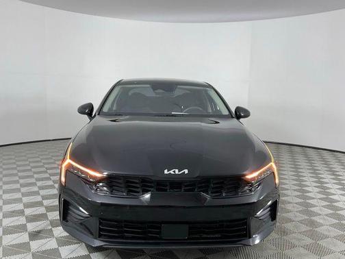 Aurora Black Pearl 2025 Kia K5 LXS
