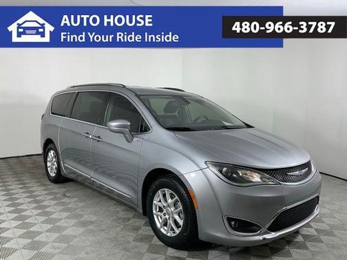 2020 Chrysler Pacifica Touring L