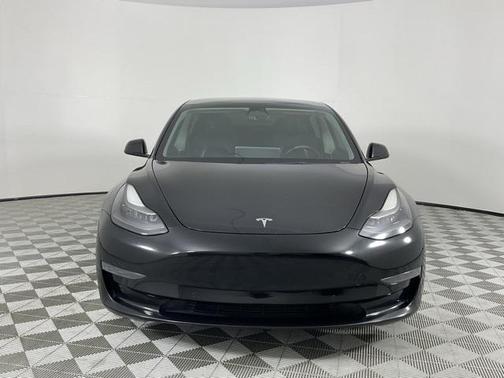 2022 Tesla Model 3 Standard Range