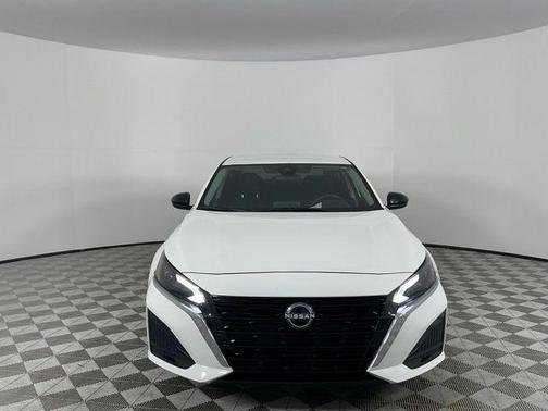 Glacier White 2025 Nissan Altima 2.5 SV