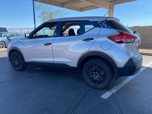 2020 Nissan Kicks S
