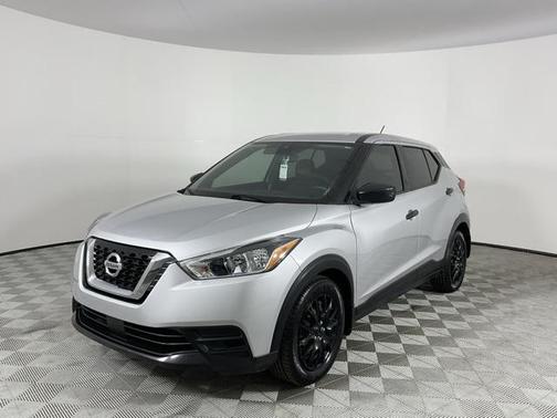 2020 Nissan Kicks S