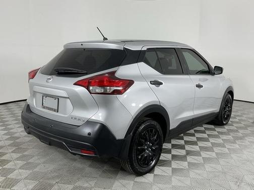 2020 Nissan Kicks S