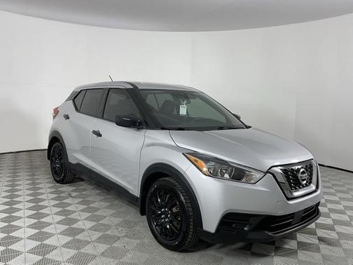 2020 Nissan Kicks S