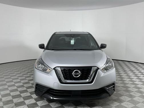 2020 Nissan Kicks S