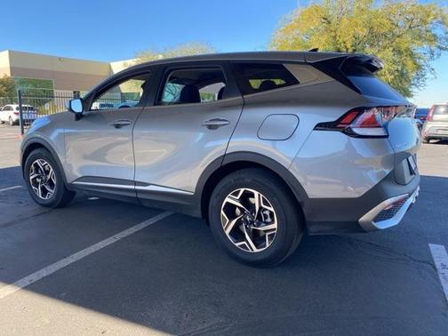 2024 Kia Sportage LX