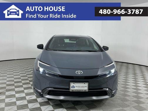 2025 Toyota Prius XLE