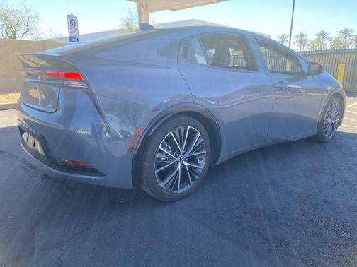 2025 Toyota Prius XLE