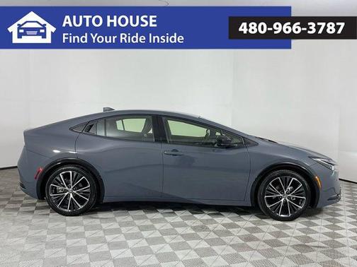 2025 Toyota Prius XLE