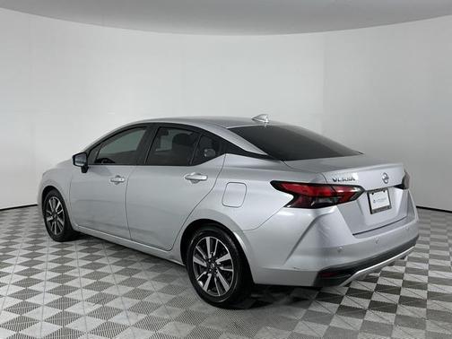 2021 Nissan Versa 1.6 SV