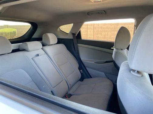 Winter White 2020 Hyundai TUCSON Value