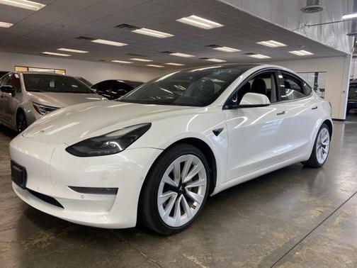 2022 Tesla Model 3 Standard Range