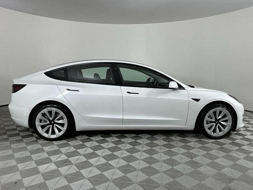 2022 Tesla Model 3 Standard Range