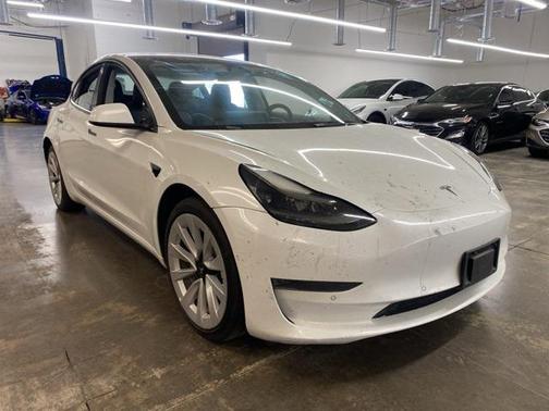 2022 Tesla Model 3 Standard Range