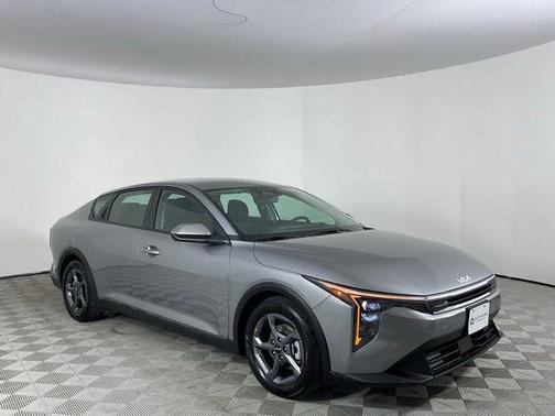 Steel Gray 2025 Kia K4 LXS