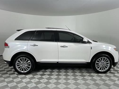 2011 Lincoln MKX Base