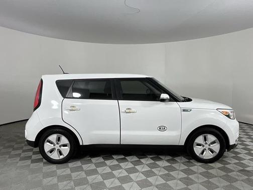 2015 Kia Soul EV +
