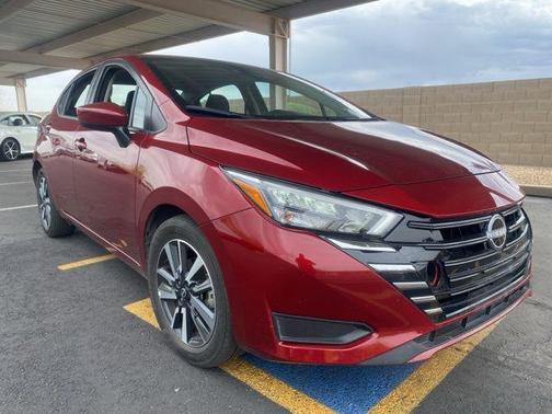 Scarlet Ember Tintcoat 2025 Nissan Versa 1.6 SV