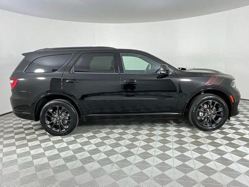 DB Black Crystal Clearcoat 2023 Dodge Durango GT Plus