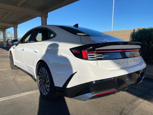 2024 Hyundai SONATA Hybrid SE
