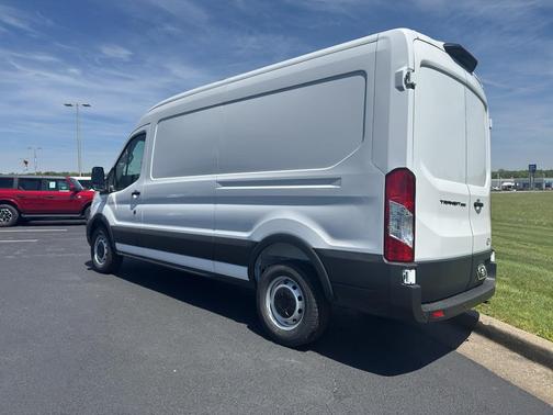 Oxford White 2026 Ford Transit-250 Base