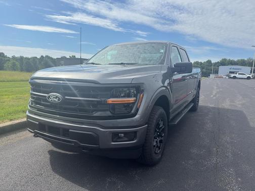 Carbonized Gray Metallic 2026 Ford F-150 XLT