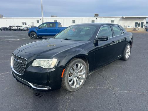2019 Chrysler 300 Touring