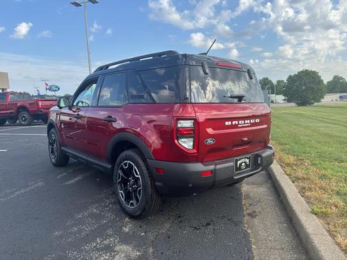 Ruby Red Metallic Tinted Clearcoat 2026 Ford Bronco Sport Outer Banks