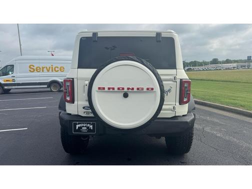Wimbledon White 2026 Ford Bronco Outer Banks