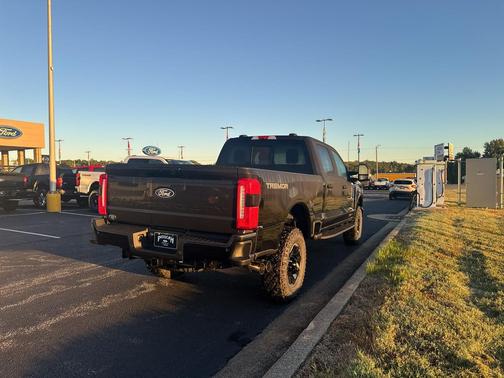 Agate Black Metallic 2027 Ford F-250 Lariat