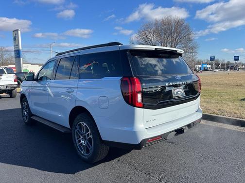 Space Silver Metallic 2026 Ford Expedition Active