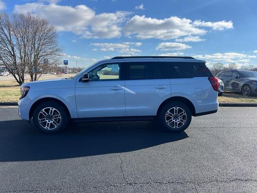 Space Silver Metallic 2026 Ford Expedition Active