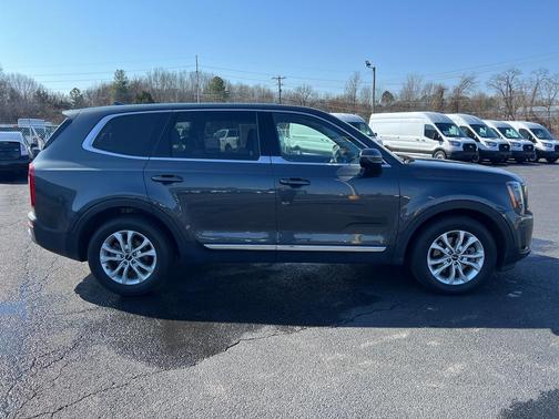 2022 Kia Telluride LX