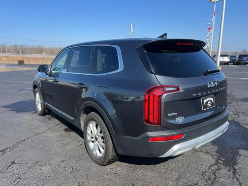 2022 Kia Telluride LX