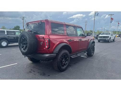 Ruby Red Metallic Tinted Clearcoat 2026 Ford Bronco Badlands