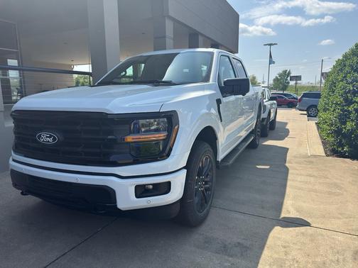 Oxford White 2026 Ford F-150 XLT