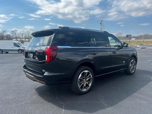 Dark Matter Gray Metallic 2026 Ford Expedition King Ranch