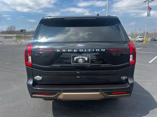 Dark Matter Gray Metallic 2026 Ford Expedition King Ranch
