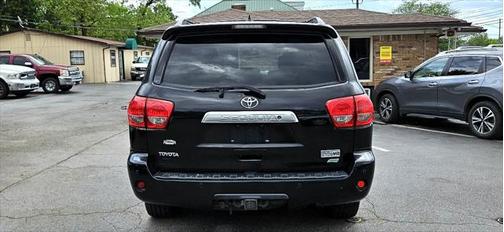 2010 Toyota Sequoia Platinum
