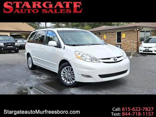 2008 Toyota Sienna XLE