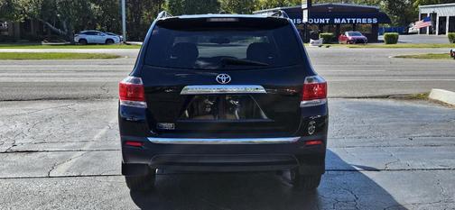 2012 Toyota Highlander SE