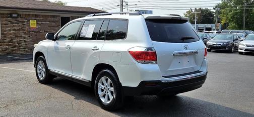 2013 Toyota Highlander SE