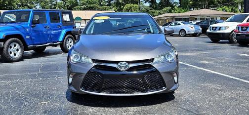 2017 Toyota Camry SE