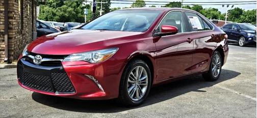 2017 Toyota Camry SE