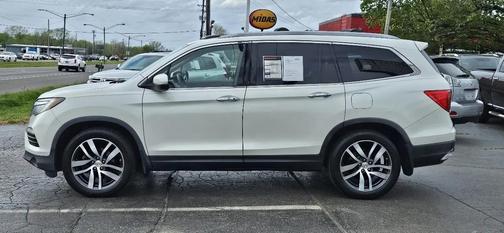 White Diamond Pearl 2016 Honda Pilot Touring