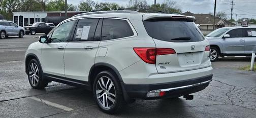 White Diamond Pearl 2016 Honda Pilot Touring
