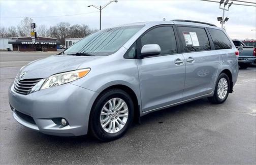 2013 Toyota Sienna XLE