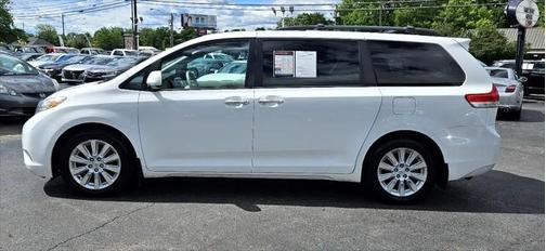 2013 Toyota Sienna XLE