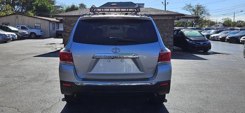 2012 Toyota Highlander SE